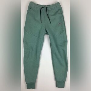 Nike tech fleece joggers men’s small green
